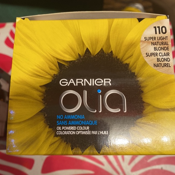 NEW GARNIER OLIA 110 SUPER LIGHT NATURAL BLONDE
SUPER CLAIR HAIR DYE - Picture 7 of 11